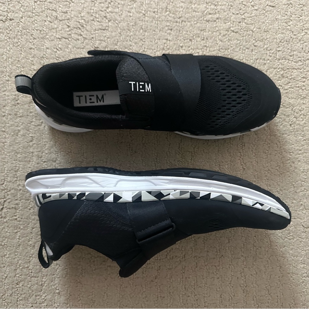 TIEM Black Women's Spin Shoes